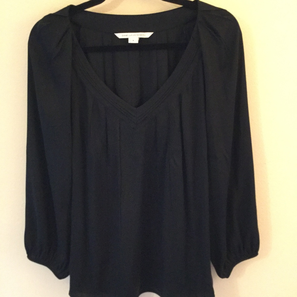 Diane Von Furstenberg Black 100% Silk Cahil Top